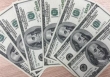 Đồng USD ổn định nhờ tin tức khả quan về dịch bệnh