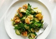 Món ngon mỗi ngày: Salad bánh mì Tuscan bí ngòi