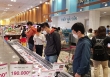 Một số siêu thị giảm giá các mặt hàng thực phẩm tươi sống