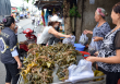 Sôi động thị trường mâm cúng Tết Đoan Ngọ