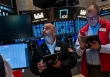 Nasdaq Composite lập kỷ lục mới, Dow tăng hơn 100 điểm