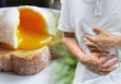 Vi khuẩn Salmonella trong mẫu bánh mì Phượng khiến hơn 140 người bị ngộ độc sinh sôi và lây nhiễm qua con đường nào?
