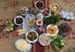 Gần Tết đưa vợ tương lai về ra mắt, hành động trên bàn cơm của cô khiến người đàn ông 'quay xe'