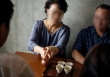 Có một kiểu gọi là 'cha mẹ nghèo giấu mặt', bề ngoài lung linh nhưng sâu bên trong là cay đắng: Yêu con hay tạo gánh nặng?