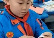 Học sinh bị các bạn cười nhạo vì mơ ước trở thành nhân viên bảo vệ, cô giáo viết 10 từ đơn giản mà 'cứu rỗi' cả cuộc đời 