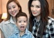 Vợ cũ Bằng Kiều đăng ảnh 3 người, biết danh tính ai nấy đều khen: Quả là gia đình văn minh hiếm có!