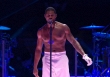 Usher mang đến Super Bowl 1 màn trình diễn chán đến buồn ngủ, đã vậy còn bị Taylor Swift - Beyoncé thi nhau giật spotlight!