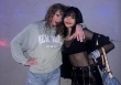 HOT: Lisa xả ảnh ôm Taylor Swift cực thân thiết tại hậu trường The Eras Tour, nhìn 'Rắn Chúa' mồ hôi nhễ nhại mà thương!