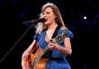 Hơn 1000 bình luận tranh cãi về việc FC Taylor Swift Việt Nam liên tục tổ chức event: gắn kết fandom hay trục lợi trên thần tượng?