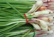 Giá thực phẩm ngày 26/6: Hành lá giá 60.000 đồng/kg