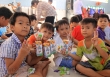 300 phần quà Tết đến với các em nhỏ cơ nhỡ, khó khăn