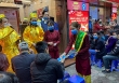 Xếp hàng từ 2 giờ sáng, chịu giá rét mua vàng Thần Tài giữa 'tâm bão' virus Corona