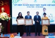 Ba bác sĩ Bệnh viện Da liễu vinh dự nhận danh hiệu Thầy thuốc Ưu tú