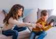 Trẻ nghiện game, nghiện điện thoại: Cách xử lý của cha mẹ