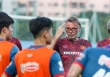 Báo Indonesia mỉa mai HLV Troussier vì tuyên bố “U23 Việt Nam là số một ĐNÁ”