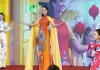 H'Hen Niê diện áo dài, trổ tài catwalk ở Thái Lan