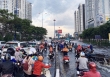 Nhiều tuyến đường tại TP.HCM ngập nước vì triều cường lên cao