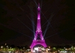 Tháp Eiffel 'thay áo mới' khởi động tháng chống ung thư vú