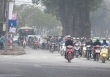 Hà Nội đề nghị rửa đường chống ô nhiễm