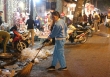 Những hình ảnh đáng buồn ở Hà Nội và Sài Gòn trong đêm Giáng Sinh