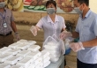 Nhà trường nấu cơm phục vụ các em sinh viên làm đồ án tốt nghiệp giữa mùa dịch