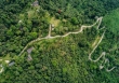 Con đường thổ cẩm dài 1.700 m thể hiện đặc trưng của văn hóa vùng cao