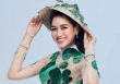 Đỗ Thị Hà diện áo dài 'rau má Thanh Hóa' thi phỏng vấn