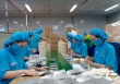 Công nhân hồi hộp chờ thưởng Tết