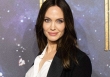 Angelina Jolie chia sẻ sau khi cắt bỏ ngực: 'Tôi không cảm thấy mình kém nữ tính hơn chút nào'