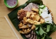 Thời báo nổi tiếng của Mỹ khen ngợi món bún đậu mắm tôm bán trên vỉa hè ở New York