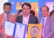 Viện Kỷ lục thế giới trao tặng Đĩa vàng Sáng tạo Cống hiến cho nghệ nhân ẩm thực Lê Văn Khánh