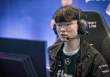 T1 thắng vất vả KT, fan yêu cầu 'check var' chấn thương của Faker khẩn cấp