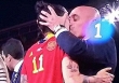 Chủ tịch LĐBĐ Tây Ban Nha gây tranh cãi vì hôn nữ cầu thủ trong lễ trao giải World Cup nữ 2023
