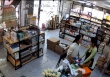 Con gái đột nhiên mếu máo hỏi 'Mẹ là mẹ con thật à?', câu chuyện đằng sau khiến dân mạng dở khóc dở cười