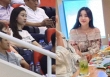Đỗ Mỹ Linh lần đầu lộ diện bên ông xã sau sinh, nhan sắc qua camera thường với ảnh tự đăng có khác biệt?