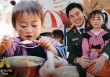 Chuyện chàng Trung úy vùng cao cùng đồng đội hỗ trợ nuôi cơm trưa cho hàng nghìn em nhỏ