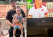 Thi đấu cùng ĐT Việt Nam, Quế Ngọc Hải rưng rưng khi 2 cô con gái làm điều này