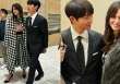 Song Joong Ki đưa vợ Tây dự hôn lễ em gái mà như đi thảm đỏ: Katy đẹp hẳn sau sinh, cách tài tử nhìn bà xã gây sốt