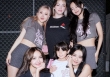 Tác giả loạt bản hit của BLACKPINK kết thúc hợp đồng sau 11 năm nhưng thái độ “hả dạ' gây tranh cãi?