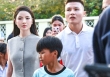 Sau loạt cử chỉ lạnh nhạt, dân mạng soi ra Quang Hải và Chu Thanh Huyền sống chung? 