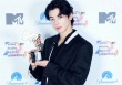 Vụ đâm chém kinh hoàng xảy ra tại lễ trao giải Cha Eun Woo tham dự, cảnh sát vội ập tới hiện trường 