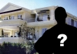 Nợ nần chồng chất, huyền thoại bóng đá Brazil phải bán căn biệt thự 200 tỷ với giá rẻ để trang trải