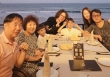 Đại gia đình Heechul (Super Junior) tới Đà Nẵng du lịch, diện mạo 2 thiên thần nhỏ gây chú ý