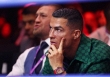 Ronaldo lái siêu xe tiền tỷ, đeo nhẫn kim cương khi cùng cậu cả đi dự sự kiện