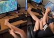 Chơi LMHT bằng chân, game thủ Việt Nam khiến cộng đồng quốc tế quan tâm 