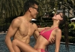 Khi 'thủ môn quốc dân' Bùi Tiến Dũng chung khung hình với vợ mẫu tây sexy, gấp đôi visual là có thật