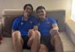 Tuấn Anh lần đầu chụp ảnh selfie: Nắm tay cực tình với Quang Hải, dìm Văn Toàn không thương tiếc