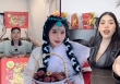 Hằng Du Mục là ai mà 'khuấy đảo' livestream của Quang Linh Vlogs, giúp bán nghìn đơn set quà Tết?