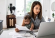 Tâm sự của bà mẹ có con nhỏ đi làm được ngàn vạn người đồng cảm: 'Đừng vội phán xét khi tôi đứng dậy ra về từ 5h chiều'
