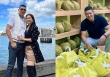 Nam thần Việt cưới vợ đại gia hơn 4 tuổi, rời showbiz, giờ bán sầu riêng, cuộc sống ra sao?